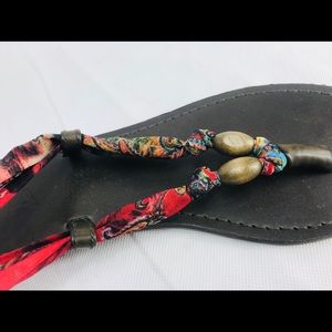 Mia paisley straps sandals size 7